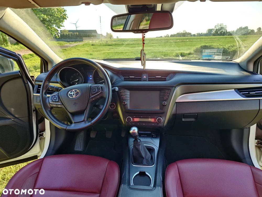 Toyota Avensis 1.8 Selection - 10