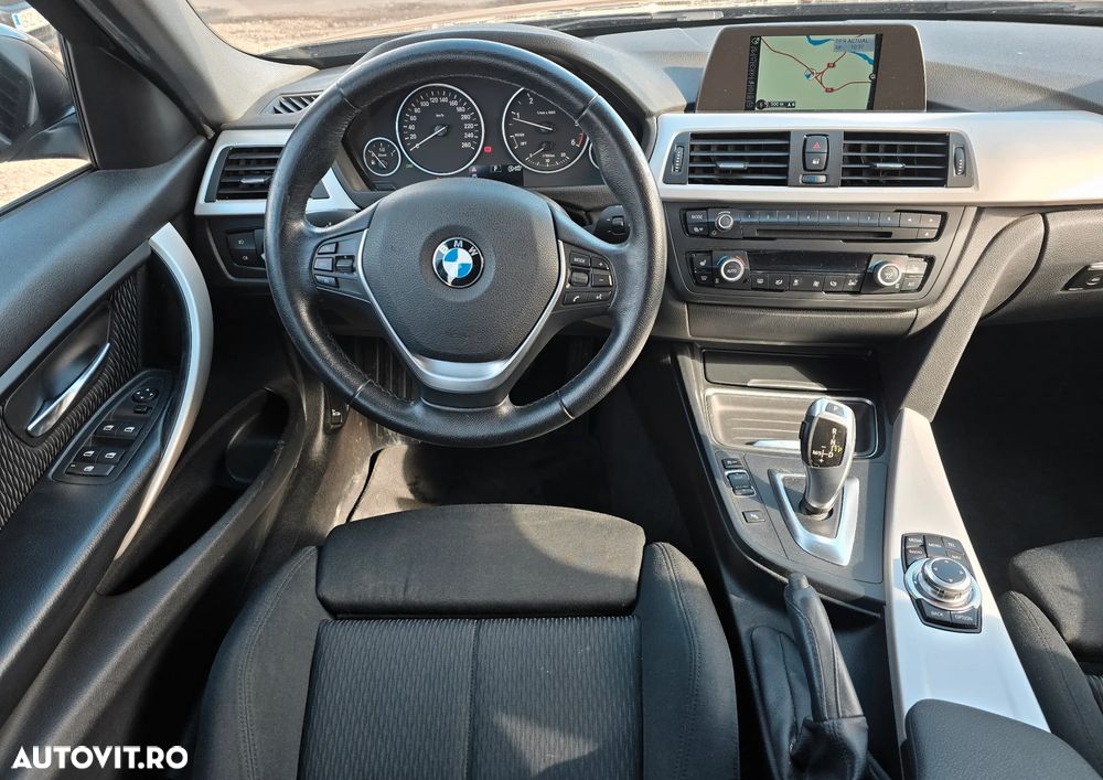 BMW Seria 3 318d Aut. Modern Line - 12