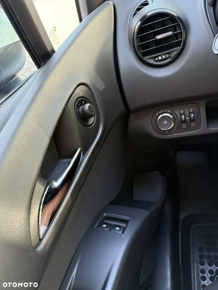 Opel Meriva - 24