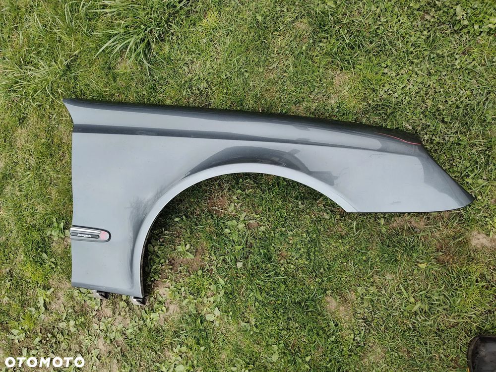 MERCEDES W211 BŁOTNIK Przedni Przód Prawy 368 Do Założenia Bez Malowania - 2