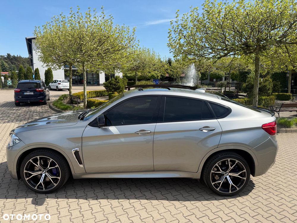 BMW X6M - 10
