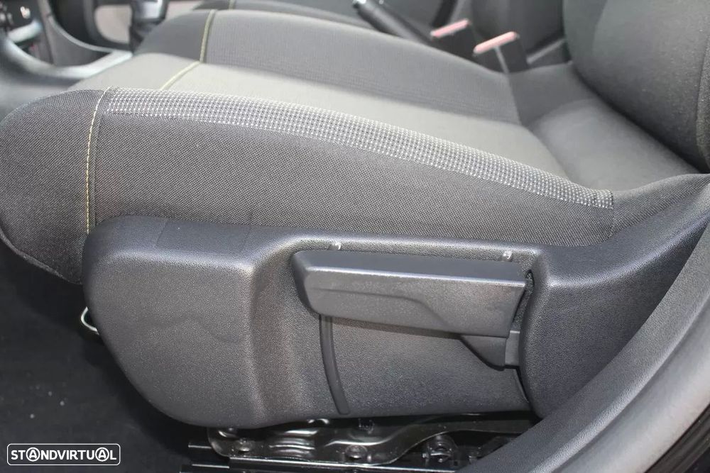 Citroën C3 1.2 PureTech Shine Pack EAT6 - 10