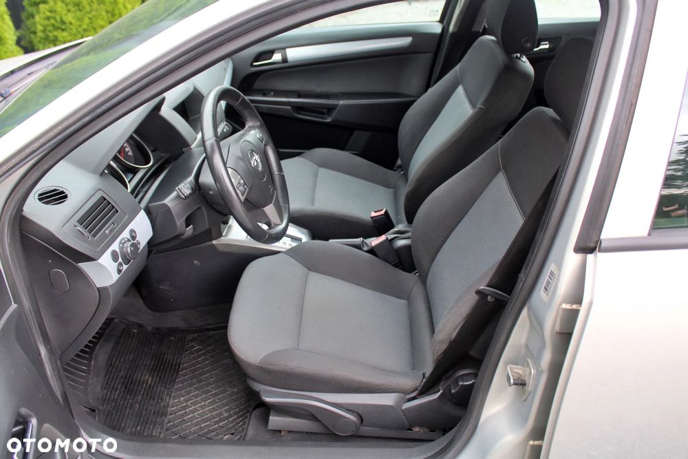 Opel Astra 1.9 CDTI DPF Automatik Edition - 17