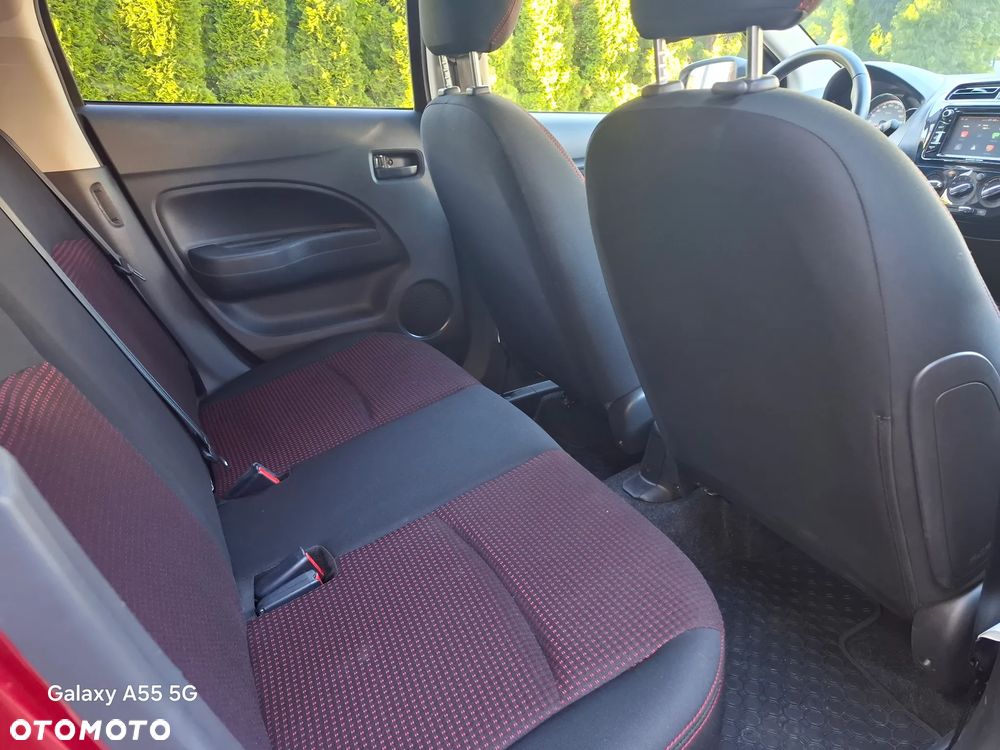 Mitsubishi Space Star AS&G 1.2 Select+ Black - 32