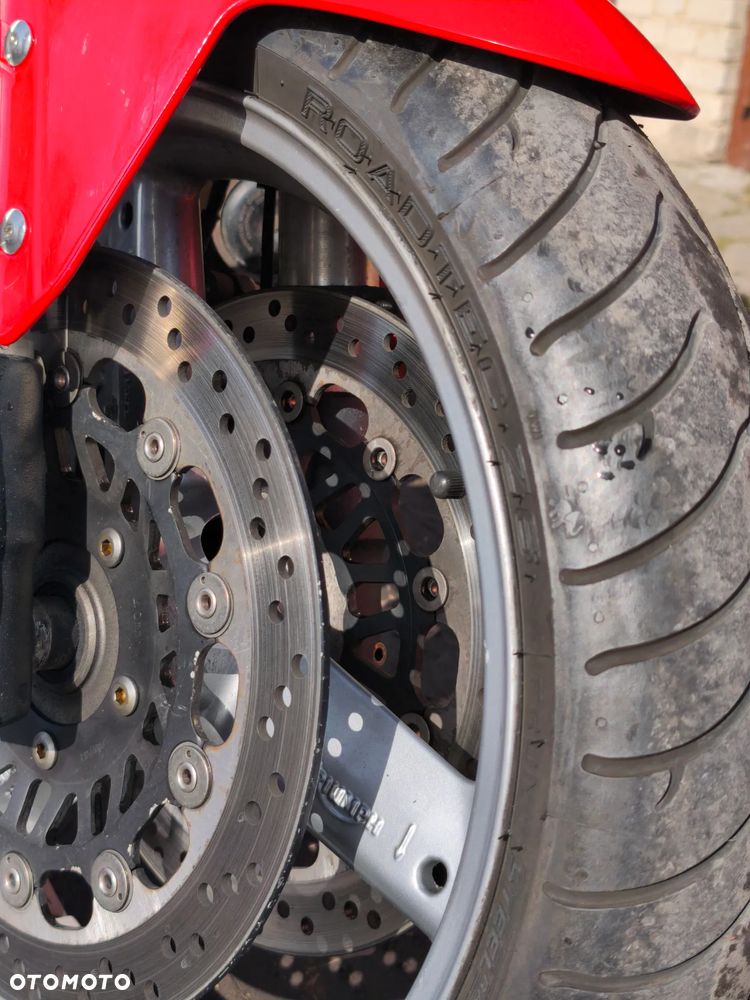 Triumph Speed Triple - 18