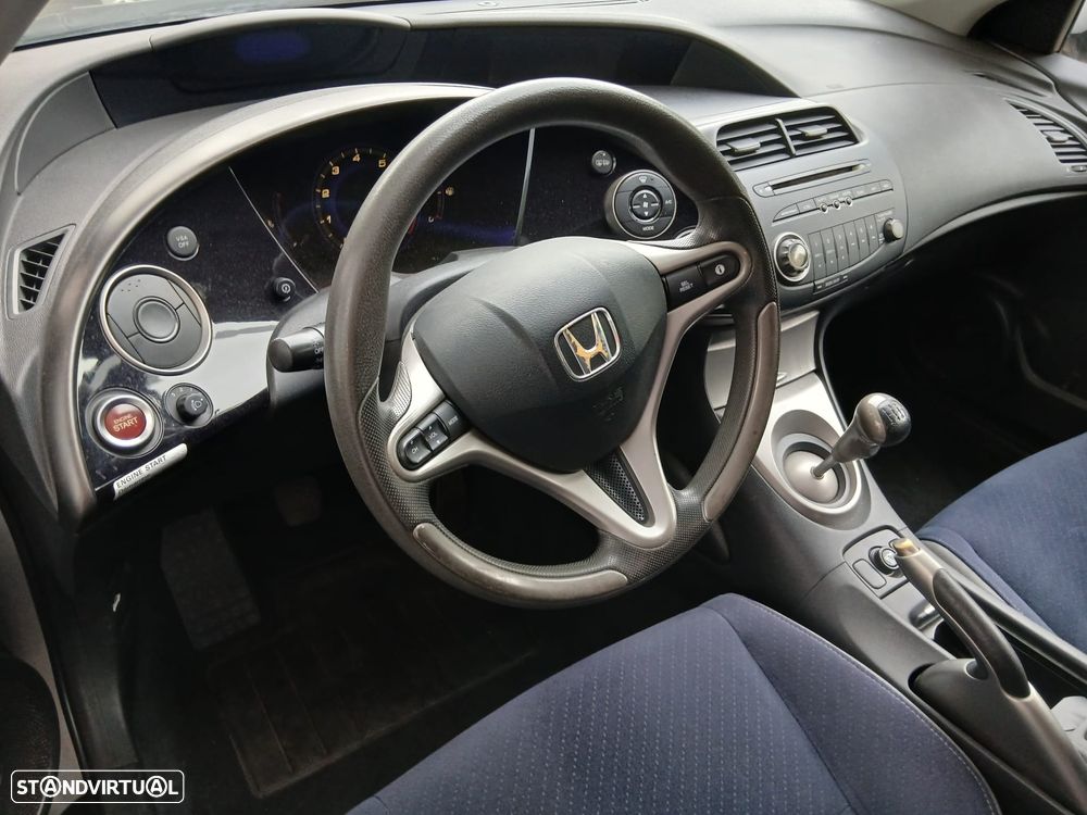 Honda Civic 1.4 Comfort - 14