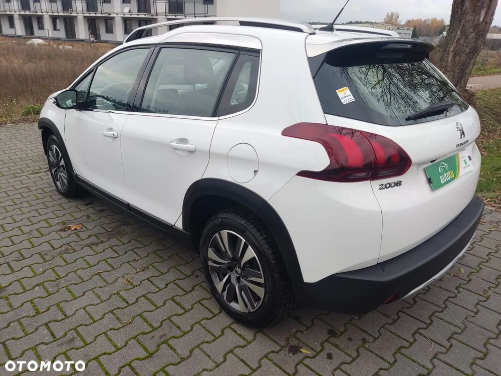 Peugeot 2008 - 11