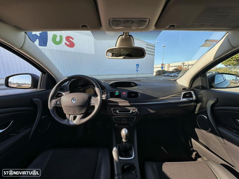 Renault Mégane Coupe 1.5 dCi Dynamique - 9