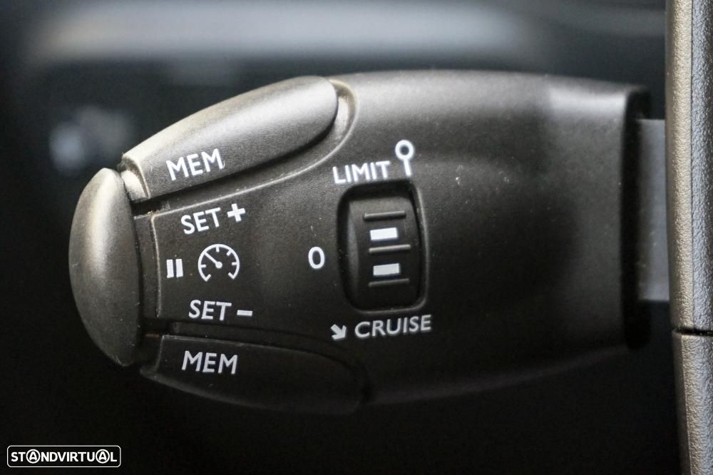 Citroën C3 1.2 PureTech Shine - 21
