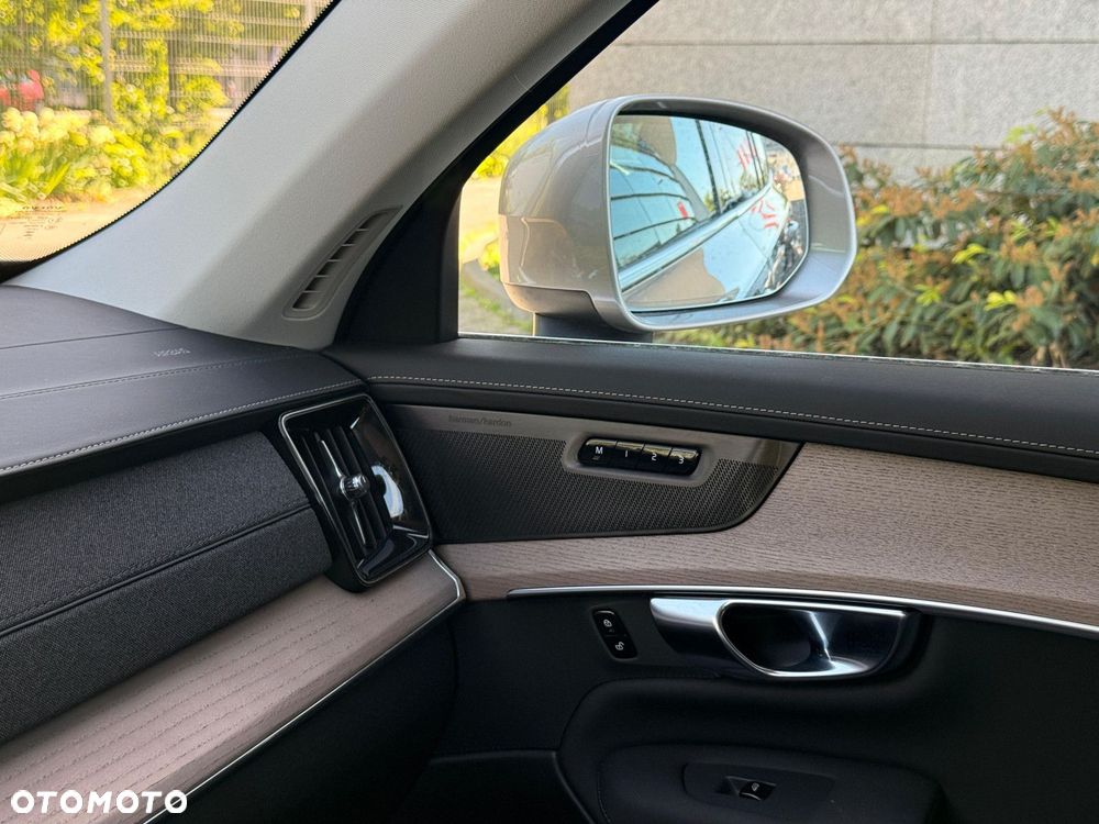 Volvo XC 90 - 41