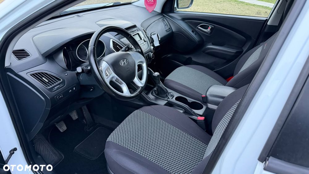 Hyundai ix35 2.0 2WD Comfort - 24