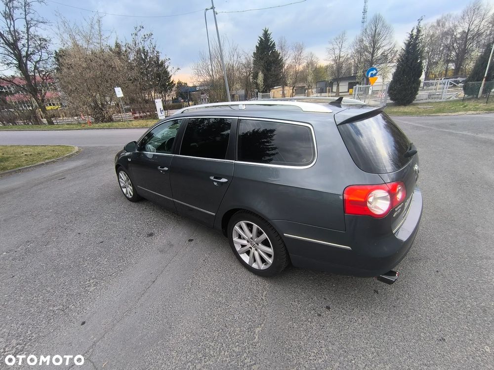 Volkswagen Passat Variant 3.2 V6 FSI 4Motion DSG Highline - 29