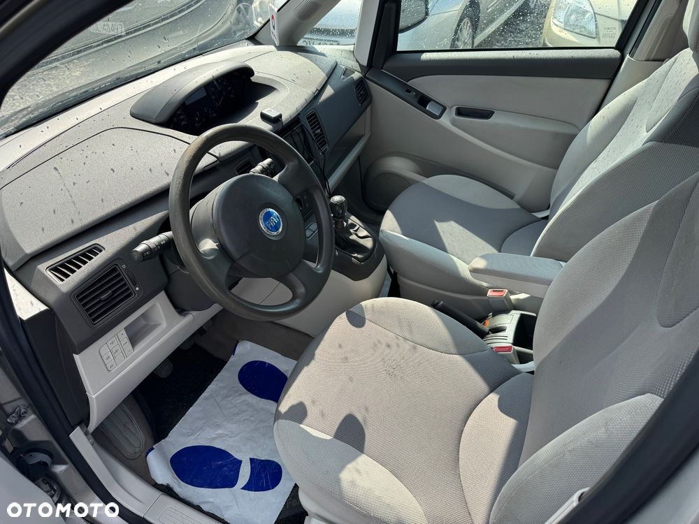 Fiat Idea 1.4 16V Dynamic - 8