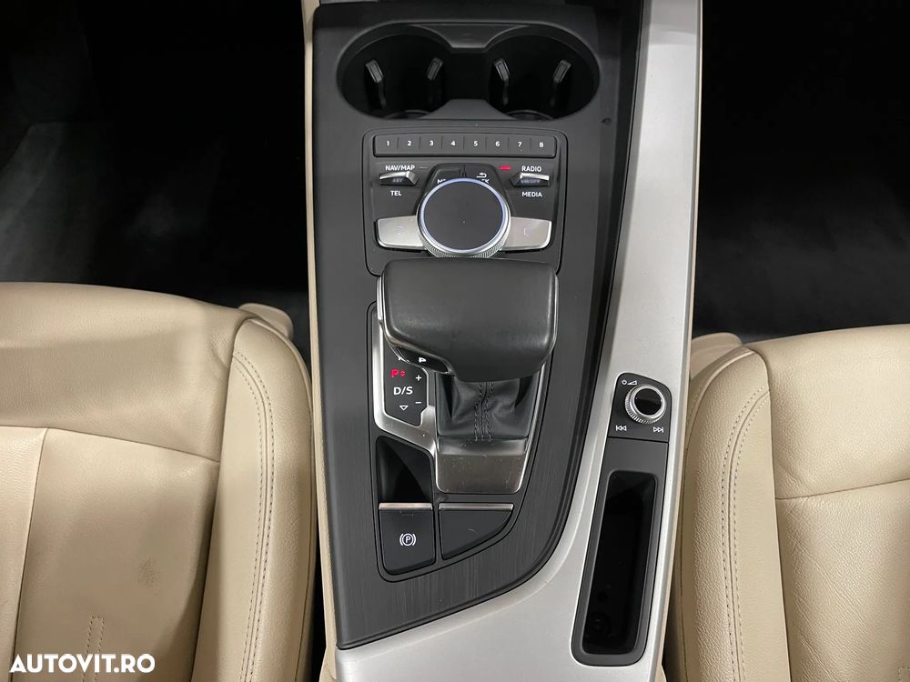 Audi A4 2.0 TDI S tronic - 19