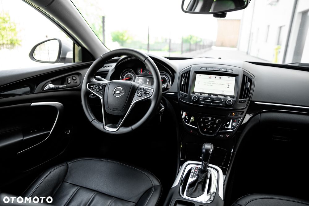 Opel Insignia CT 2.0 CDTI 4x4 - 25