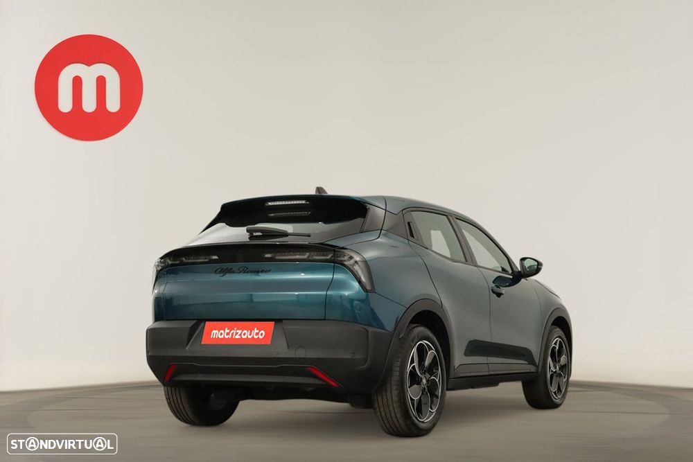 Alfa Romeo Junior Elletrica 50 kWh - 4