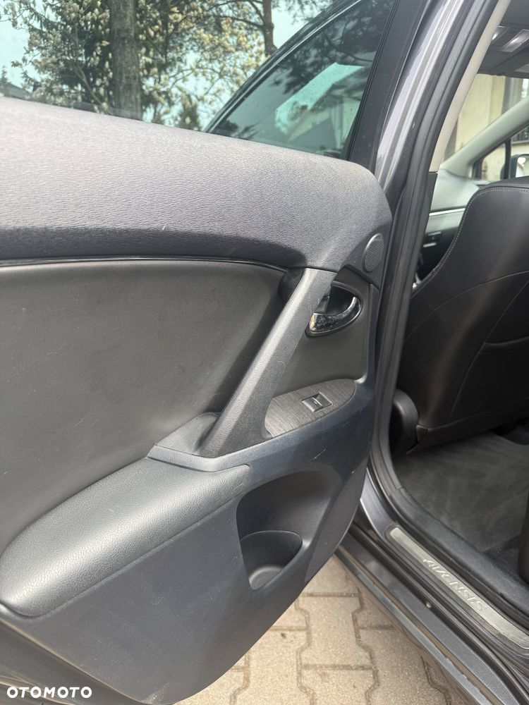 Toyota Avensis 2.2 D-4D Prestige - 18