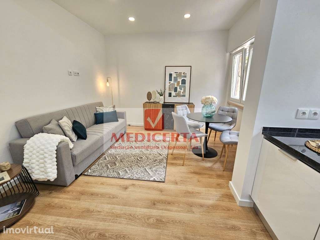 Benfica - T2 Remodelado + Arrecadação - Grande imagem: 5/18