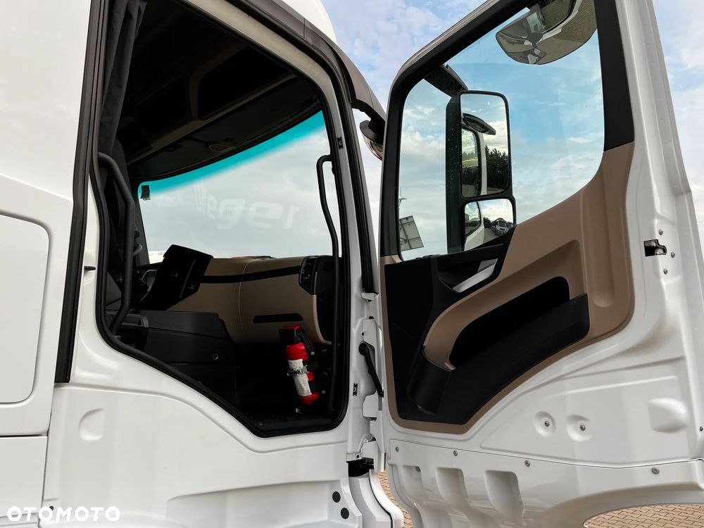 Mercedes-Benz ACTROS 1845/ LEKKI/ PRZYSTAWKA DO HYDRAULIKI - 11