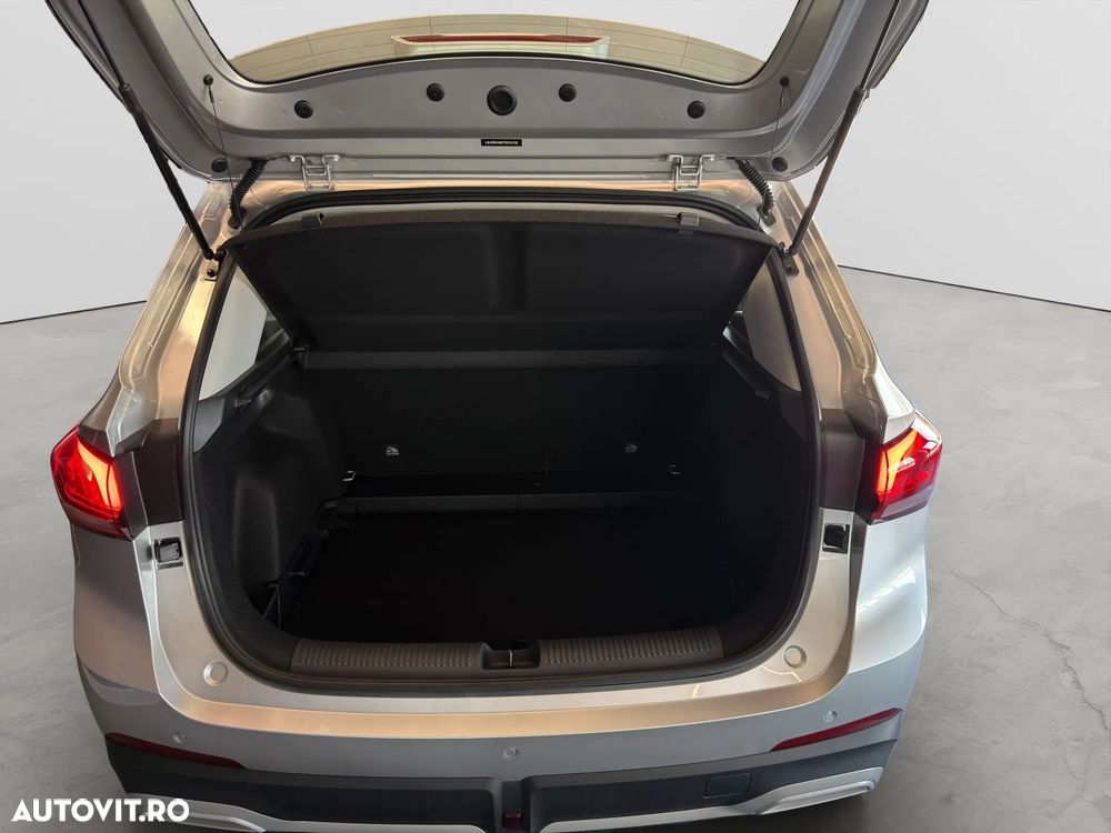 MG ZS HEV 1.5 GSI AT Explore - 13