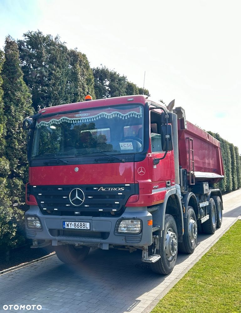 Mercedes-Benz Actros - 10