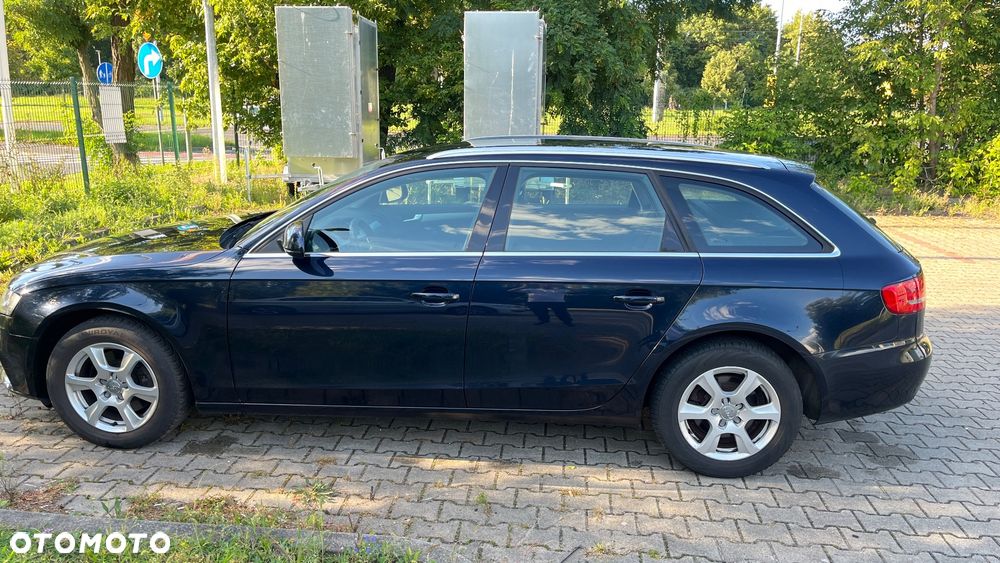 Audi A4 Avant - 8