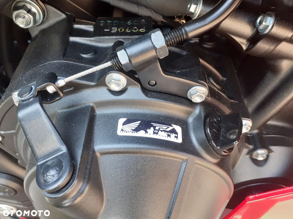 Honda CBR - 23