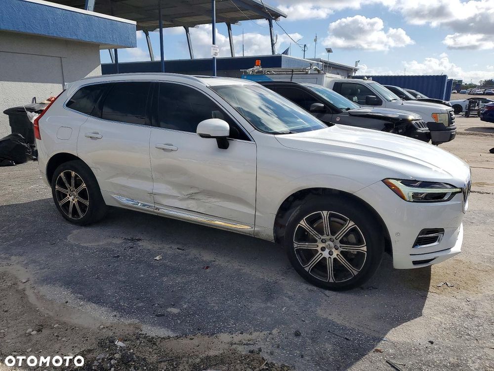 Volvo XC 60 T8 AWD Recharge Geartronic Inscription - 5