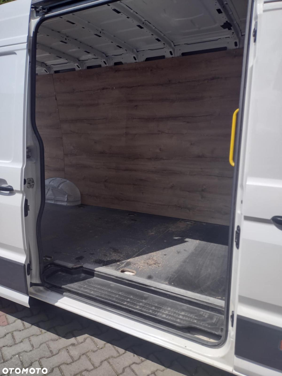 Volkswagen Crafter - 12