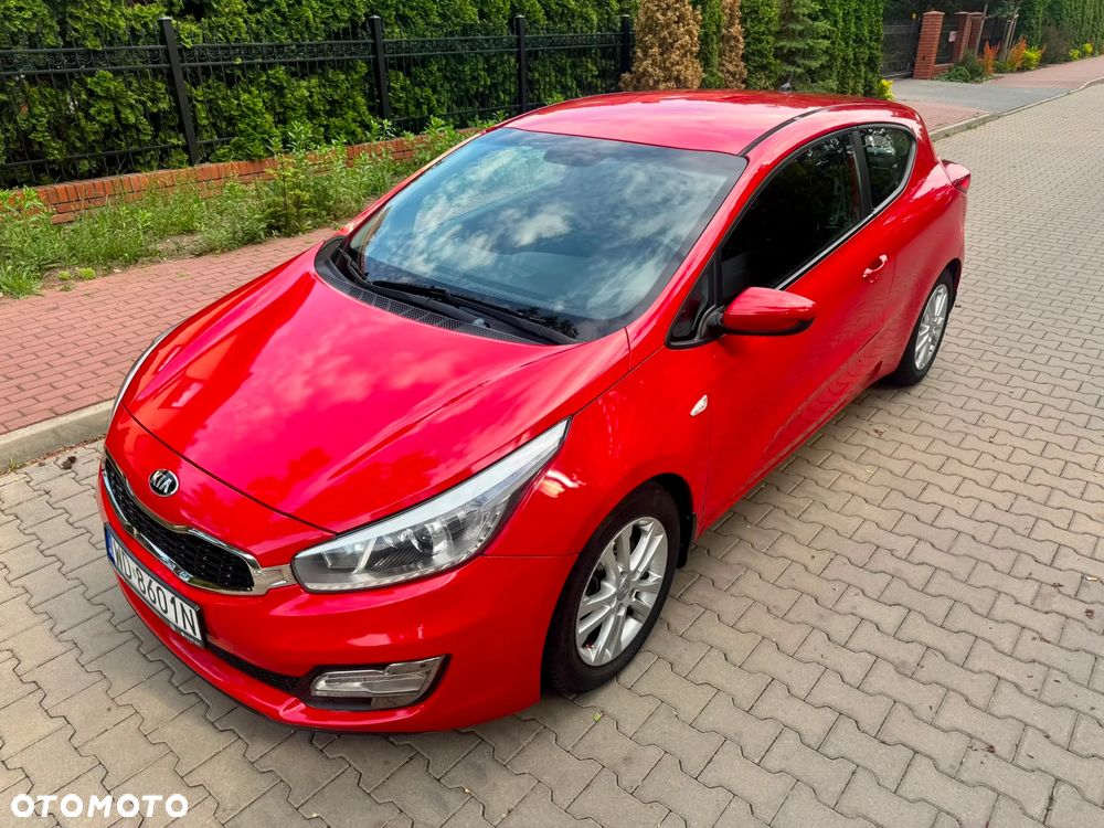 Kia ProCeed - 13