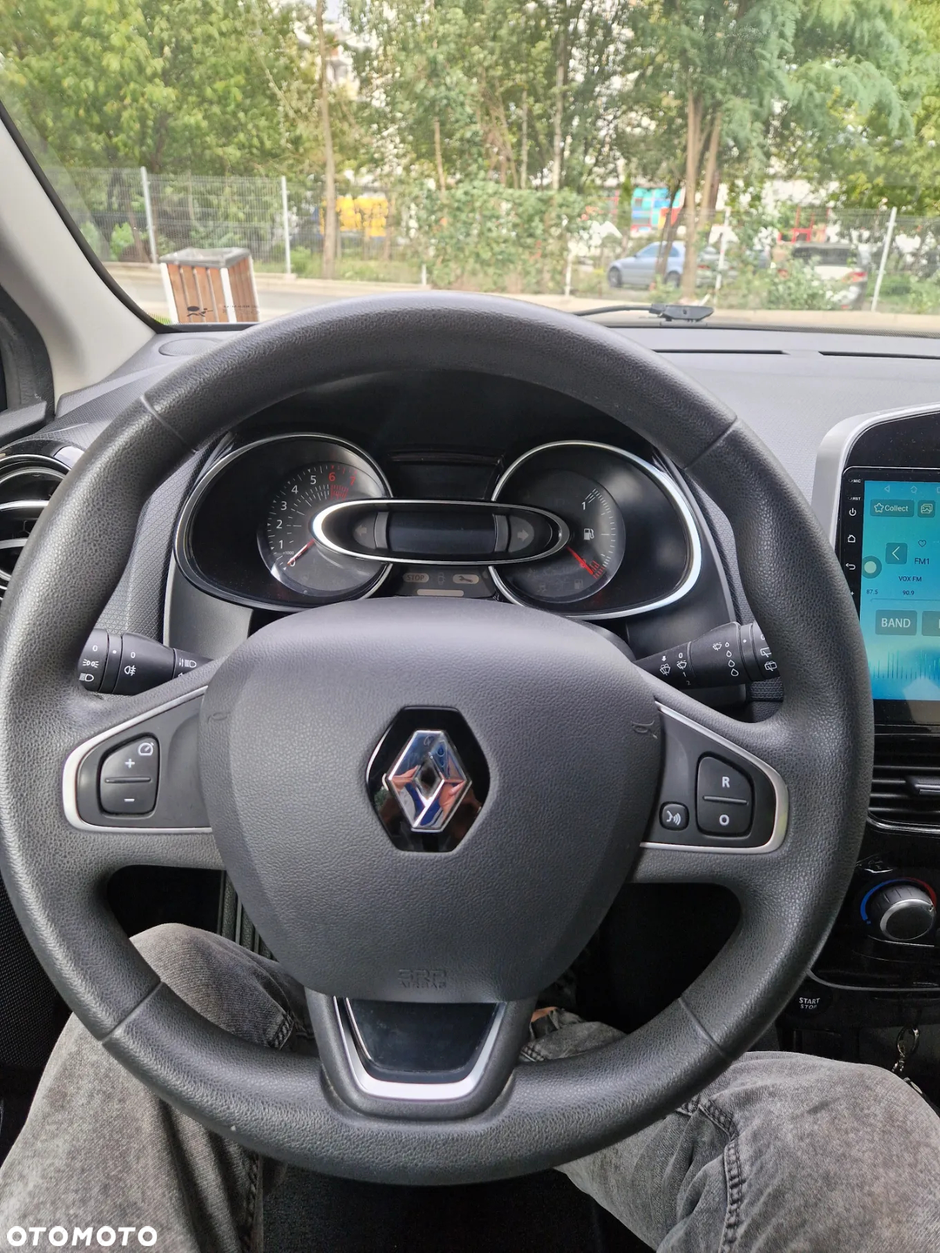 Renault Clio 0.9 Energy TCe Life - 24