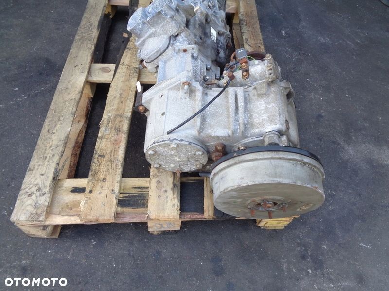 Skrzynia BIEGÓW Reduktor Land Rover Defender 2.4 Tdci 7U3R7003AD - 2