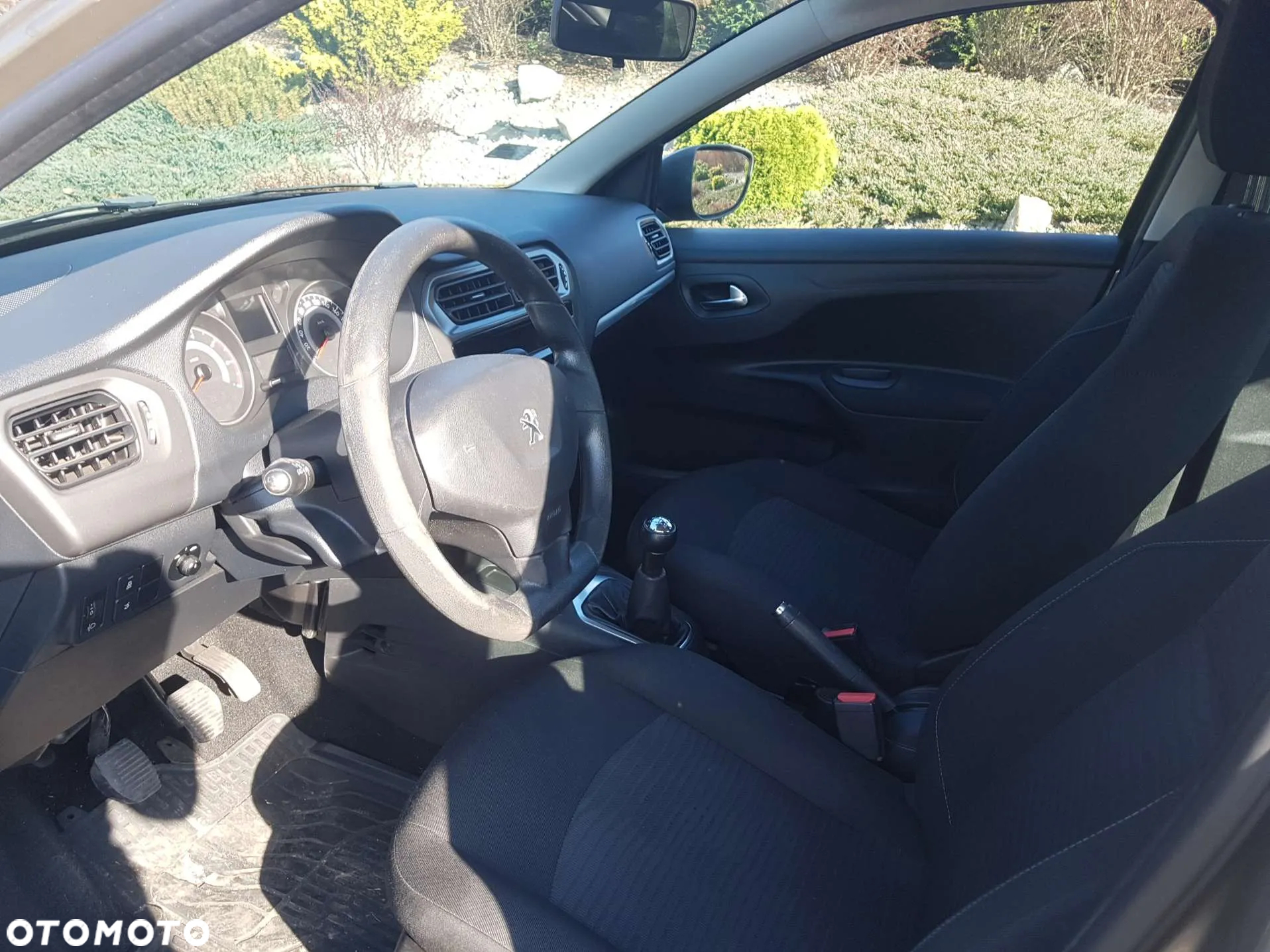 Peugeot 301 - 9