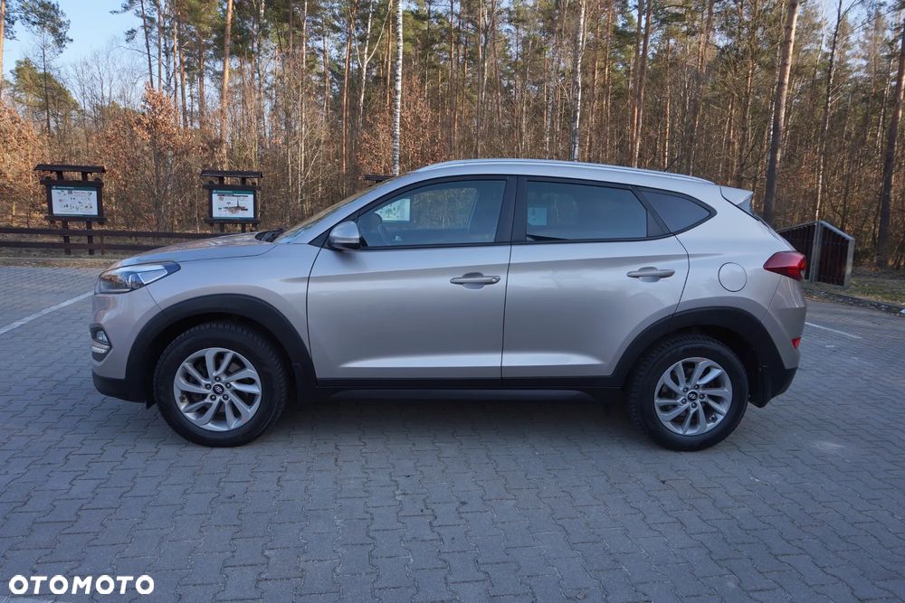 Hyundai Tucson 1.7 CRDI BlueDrive Comfort 2WD - 10