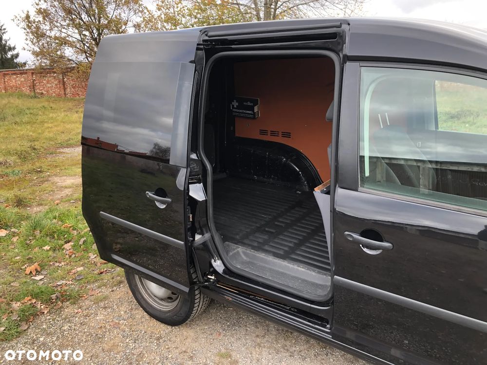 Volkswagen Caddy - 10