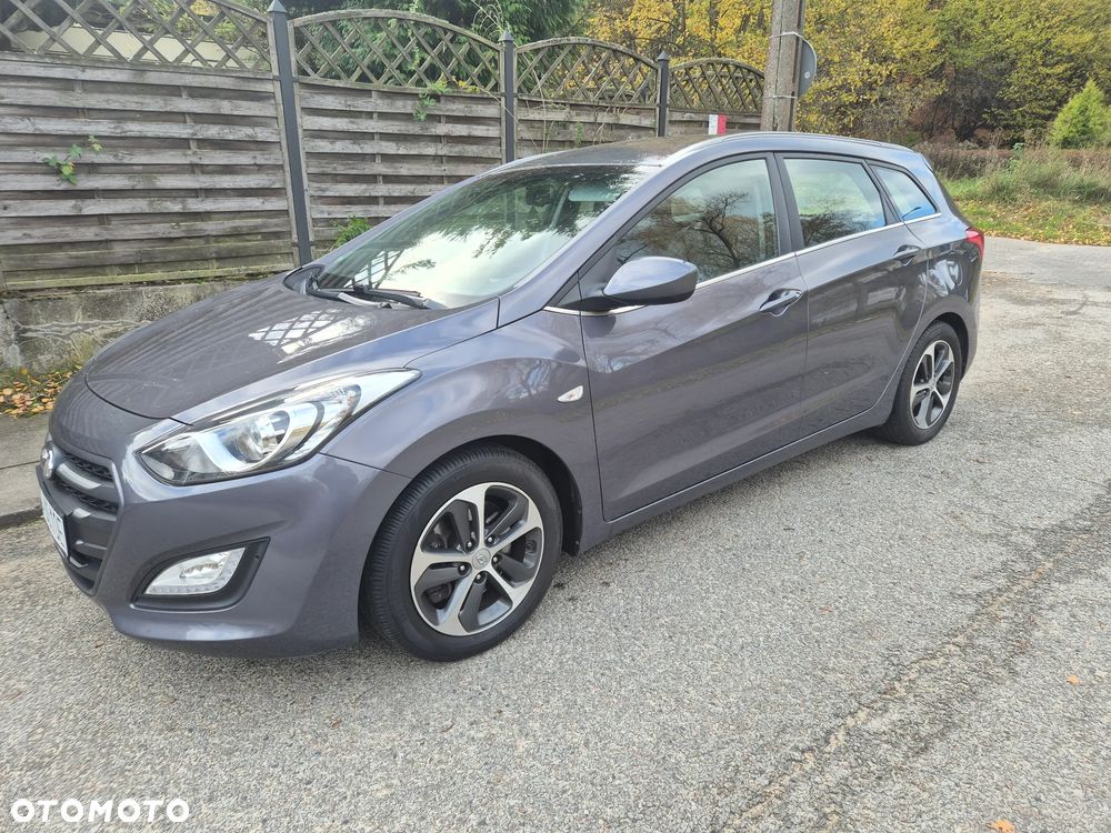 Hyundai i30 1.6 GDI Comfort - 1