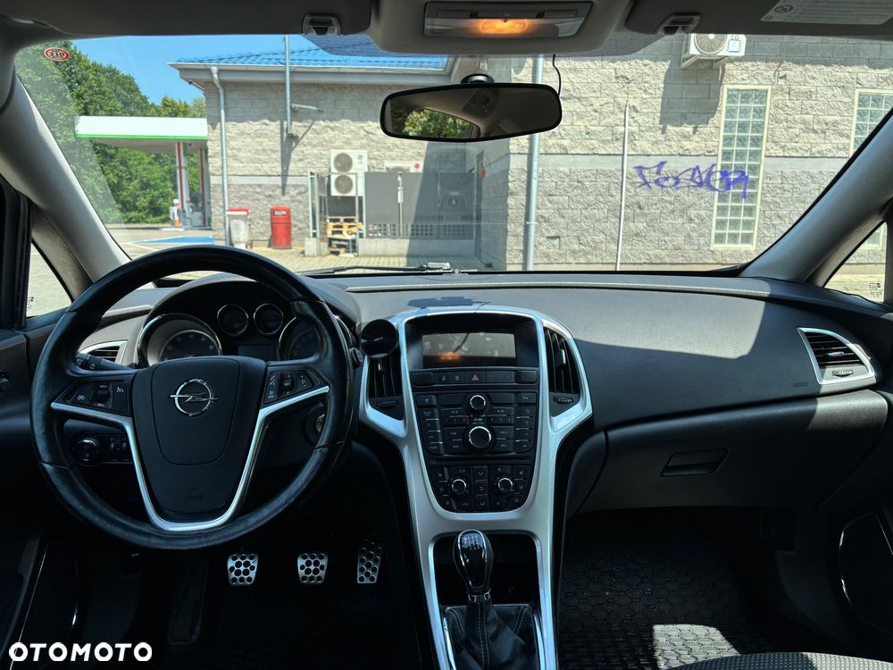 Opel Astra 1.6 Turbo - 10