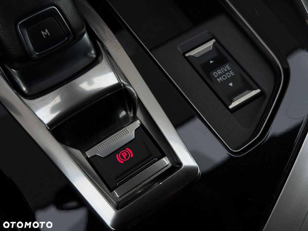 Peugeot 5008 2.0 BlueHDi Allure Pack S&S EAT8 - 24