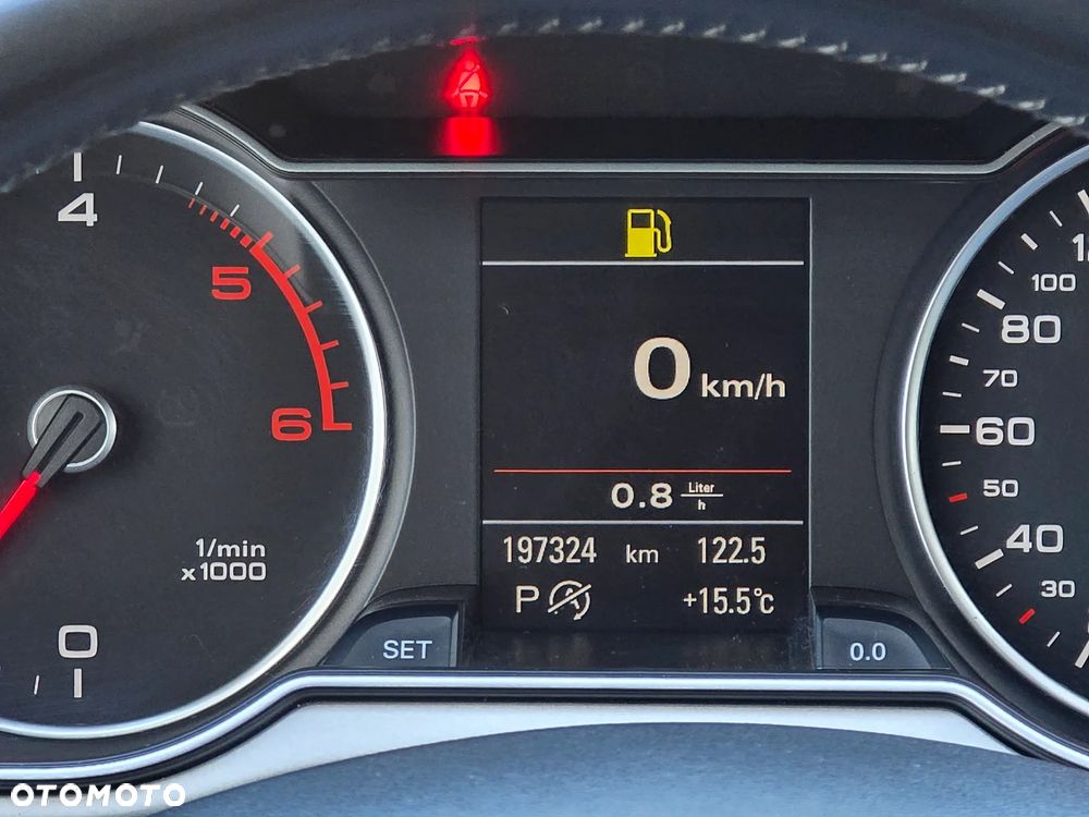 Audi A4 Avant 2.0 TDI Quattro Design S tronic - 32