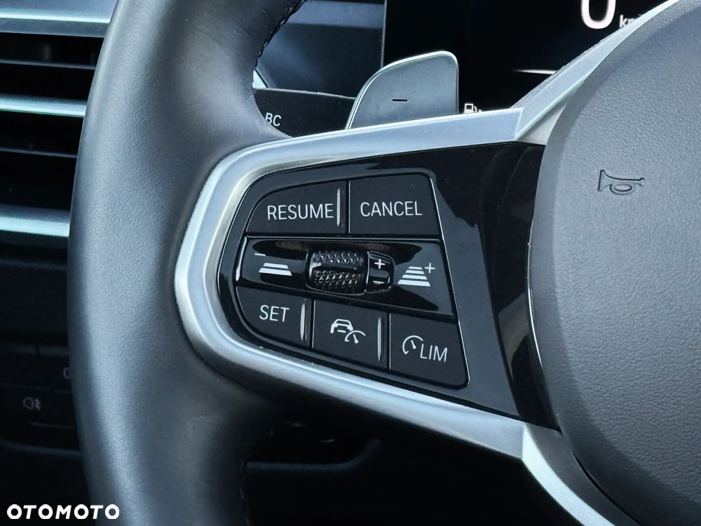 BMW Seria 3 330i xDrive M Sport - 20