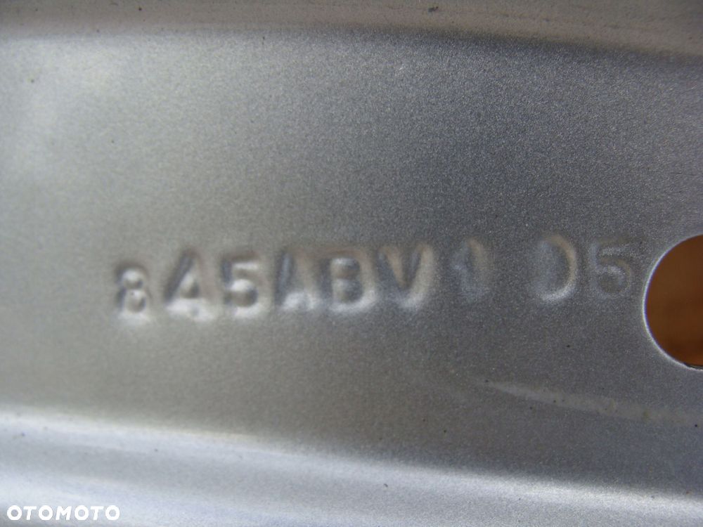 błotnik lewy dodge nitro bez rdzy !!! - 5