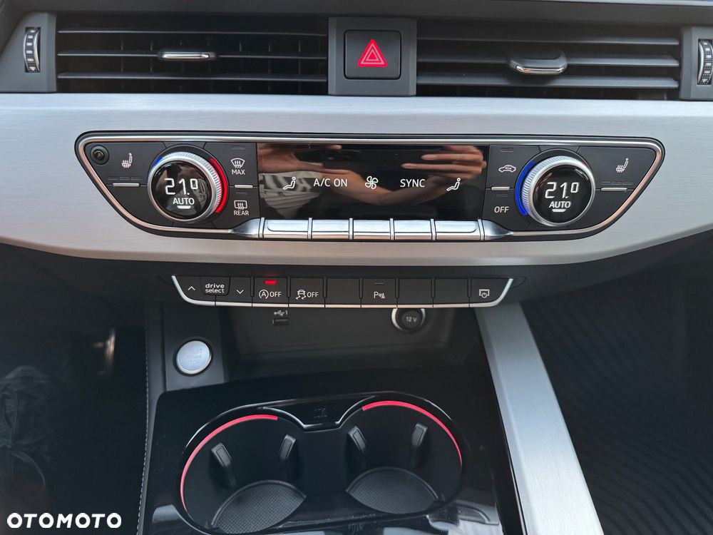 Audi A5 Sportback ver-coupe-45-tfsi-quattro-s-tronic-s-line - 24