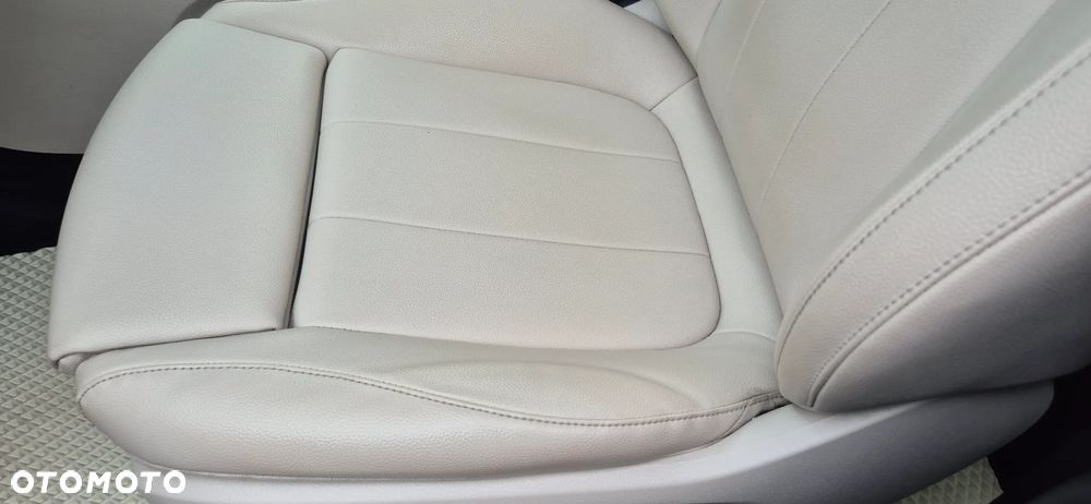 Mercedes-Benz GLB 250 AMG Line 8G-DCT - 19
