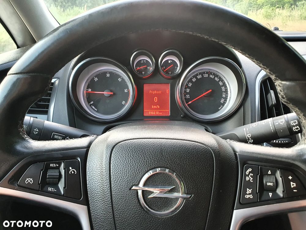 Opel Astra 2.0 CDTI Exklusiv - 18