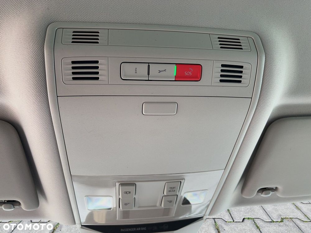 Volkswagen Passat Variant 2.0 TDI Business DSG - 38