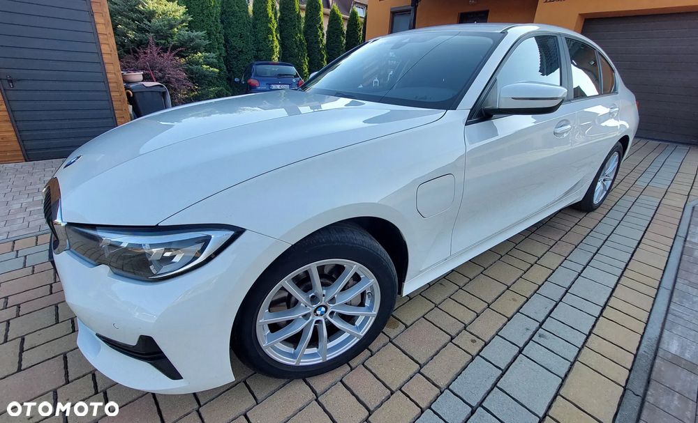 BMW Seria 3 330e - 7