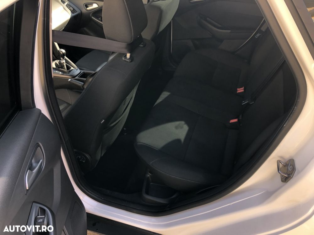 Ford Focus 1.5 EcoBlue Start-Stopp-System ACTIVE DESIGN - 8