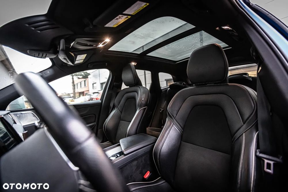 Volvo XC 60 T6 AWD R-Design - 5
