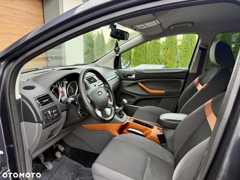 Ford Kuga 2.0 TDCi 4x4 Trend - 17