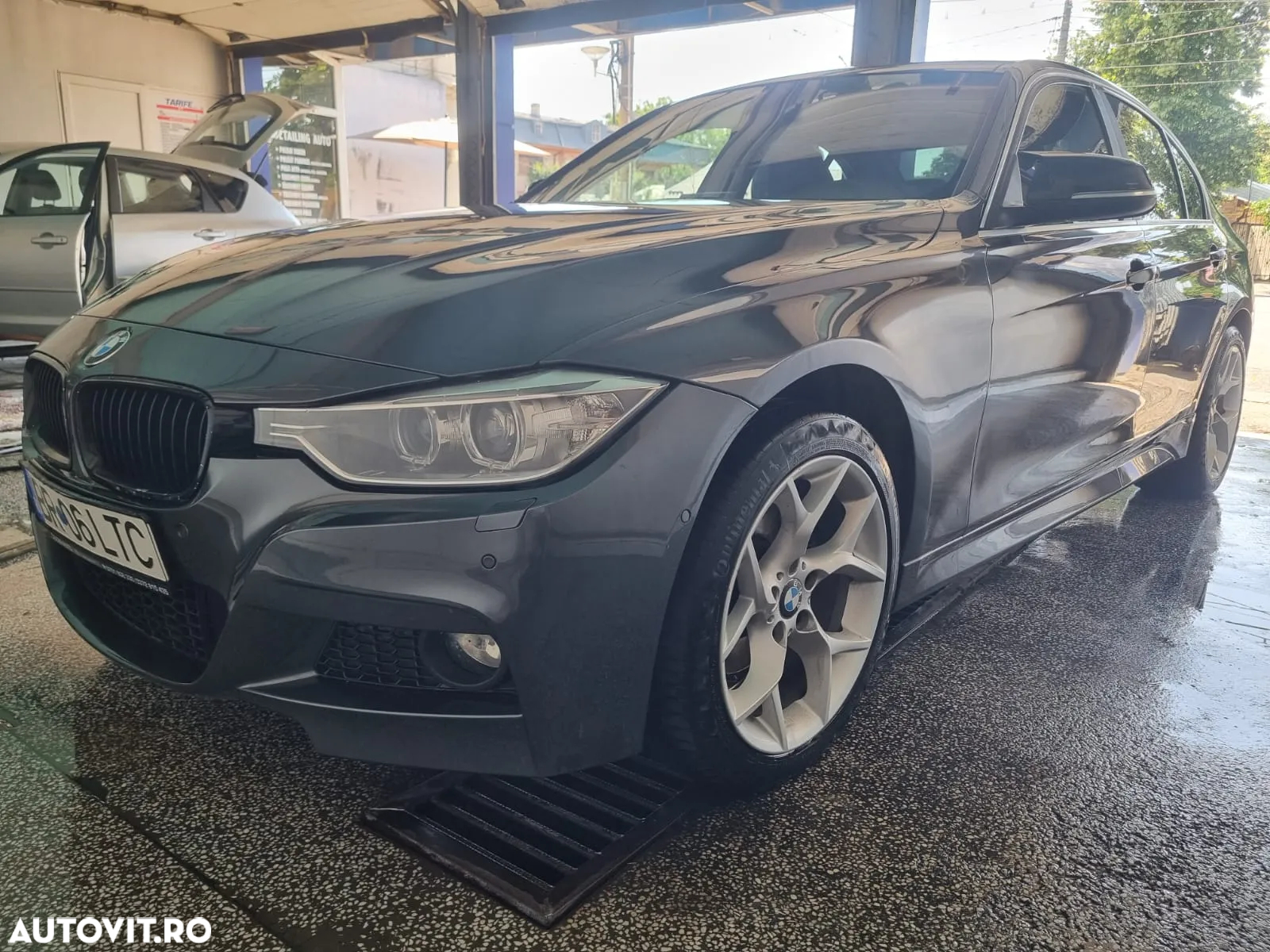 BMW Seria 3 320d xDrive GT Aut. - 11